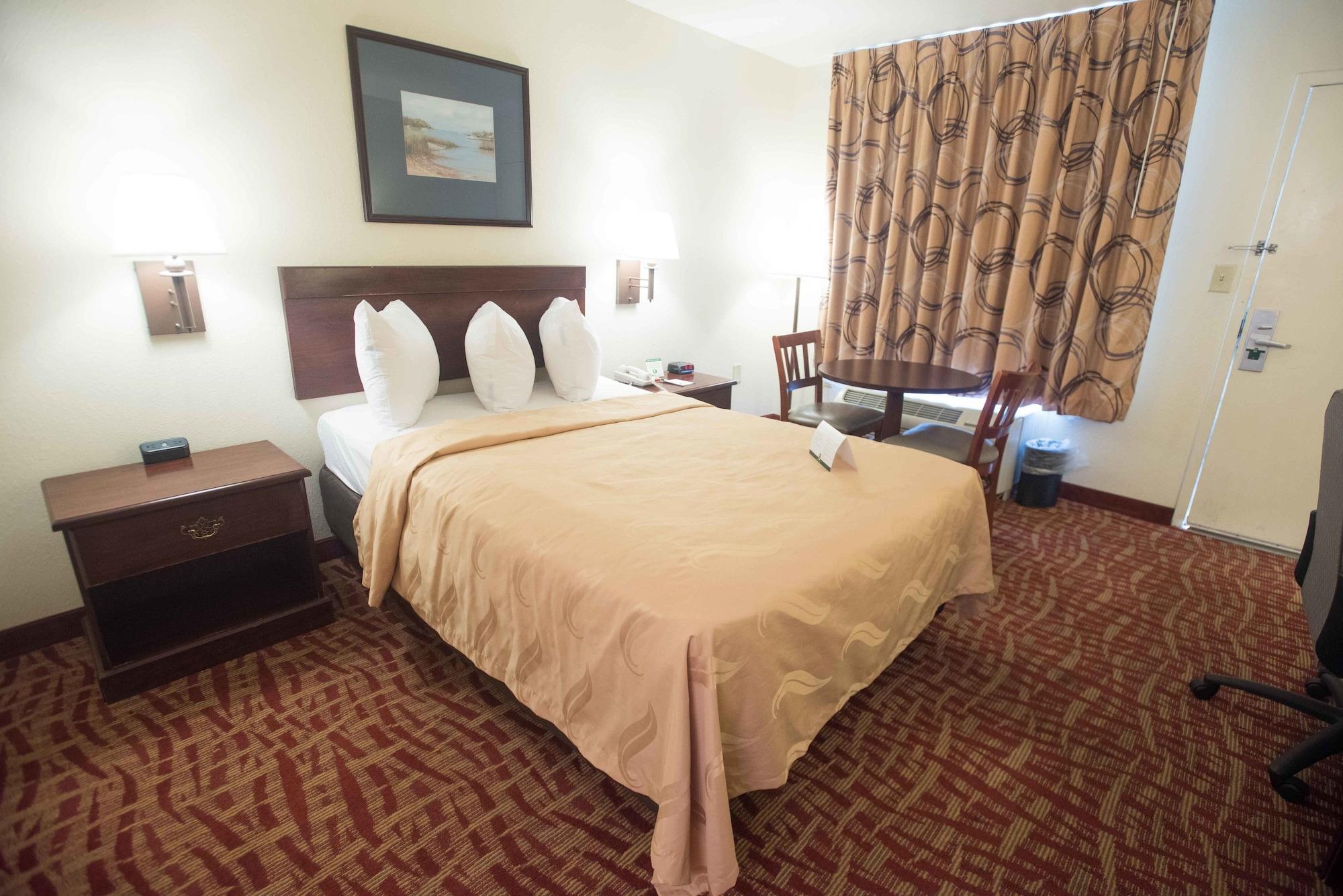Quality Inn At Town Center Beaufort Exterior foto