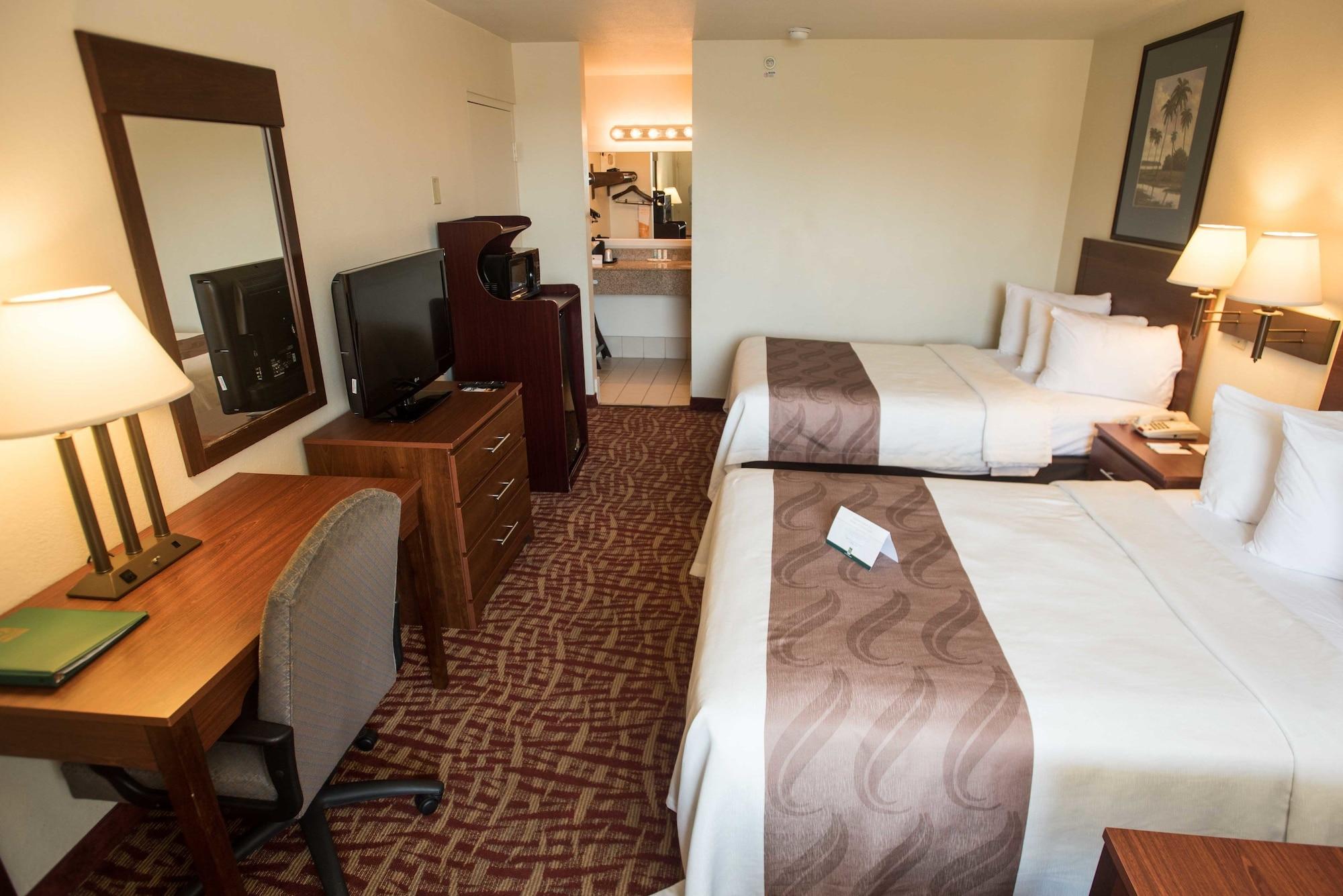 Quality Inn At Town Center Beaufort Exterior foto